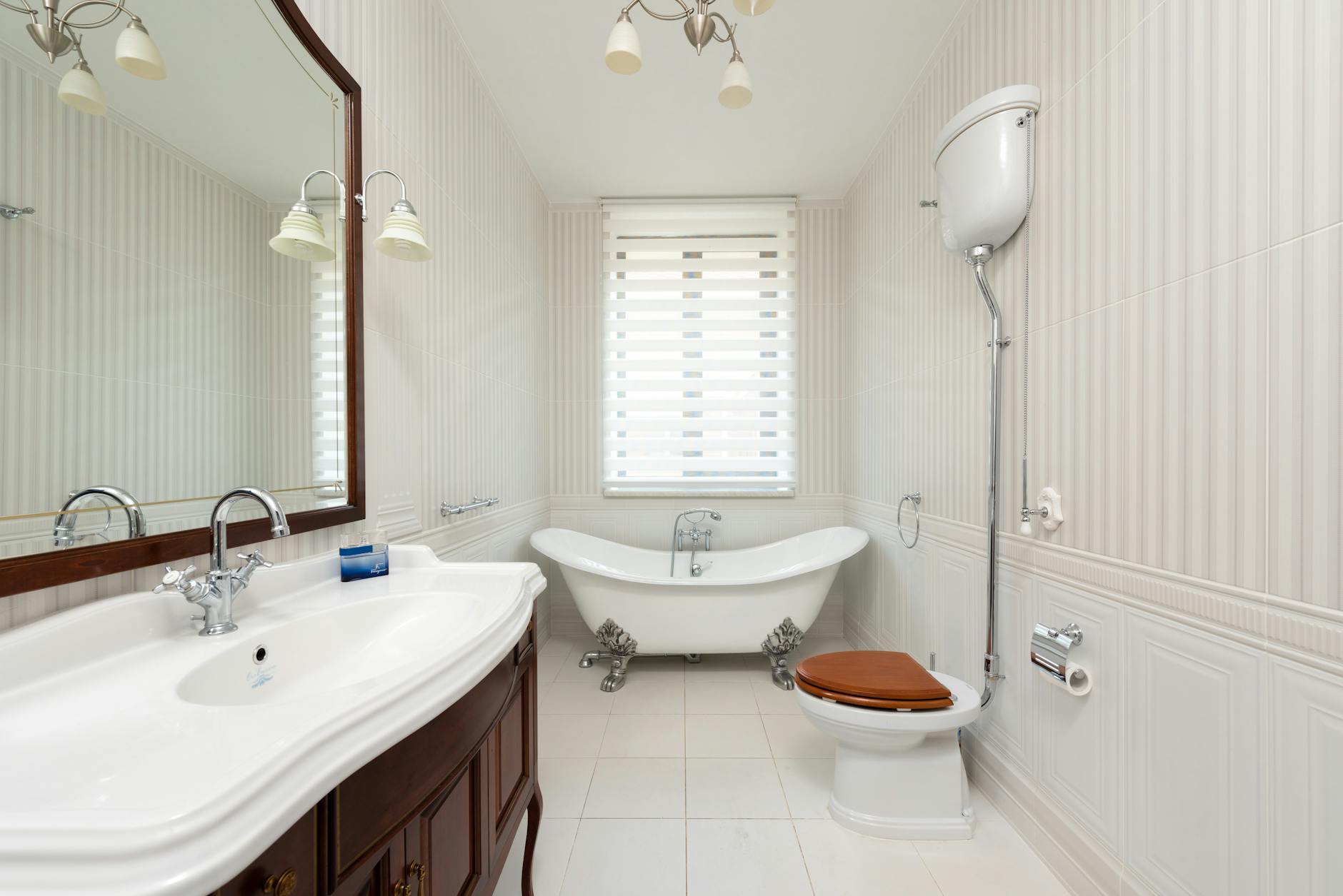 bathtub on clean bathroom