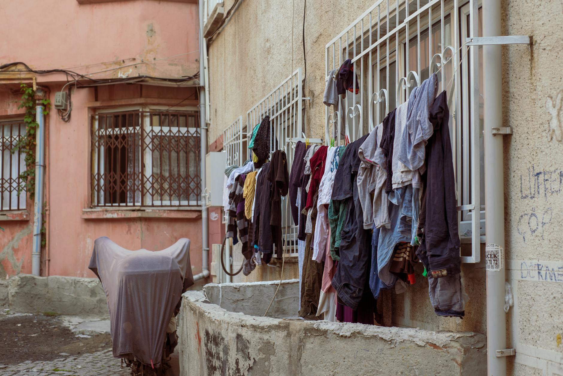 laundry by the street